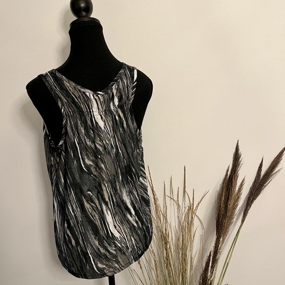 Pentagone Black , gray and White Women's Top size XL - Picture 2 of 5